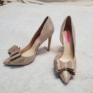 Betsy Johnson Gold Glitter Bow Stiletto High Heel Shoe 7 Sexy Party Occasion